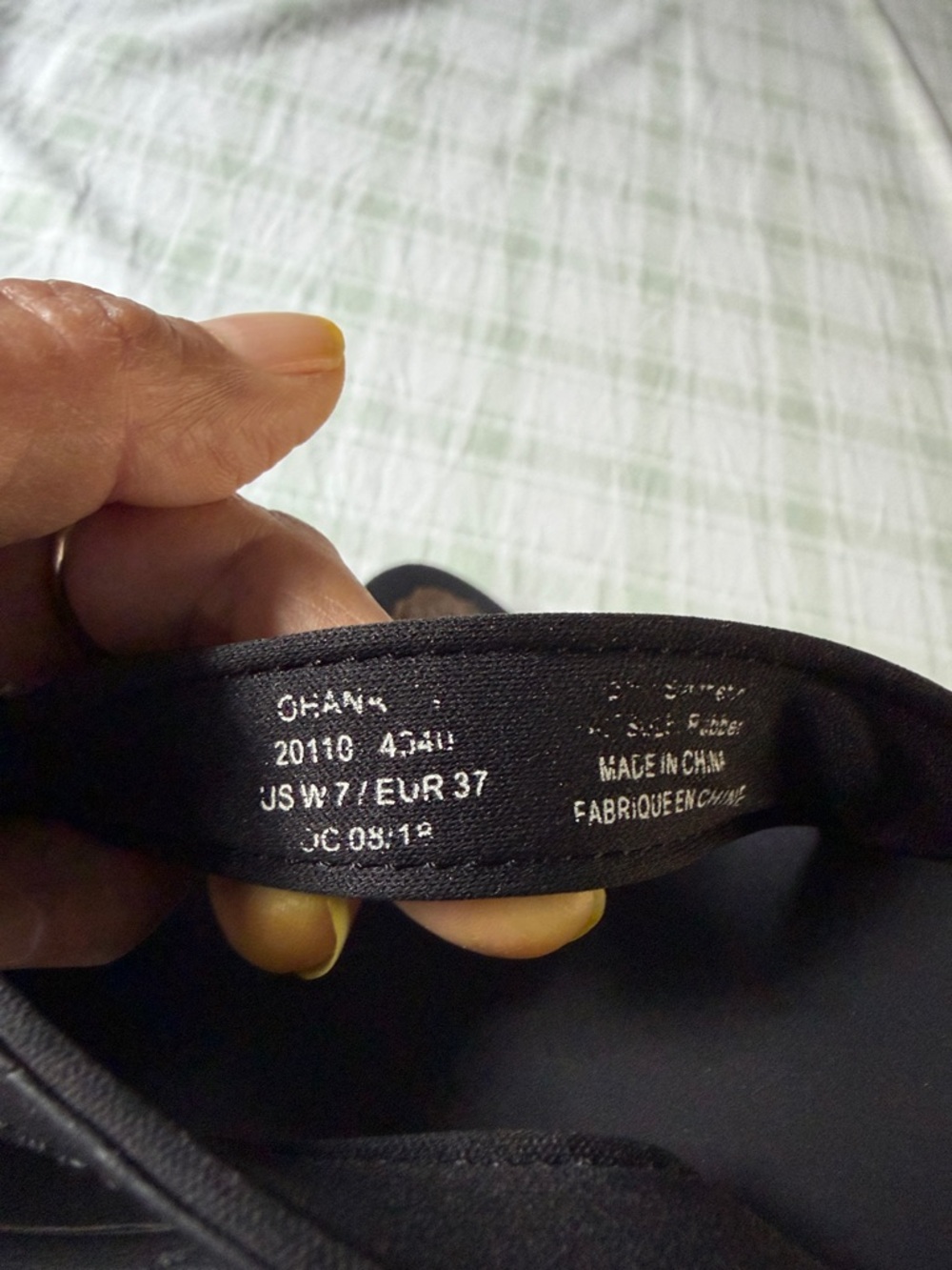 Olukai Ohana Black Flip Flop Sandals with Subtle Logo - Picture 7 of 9